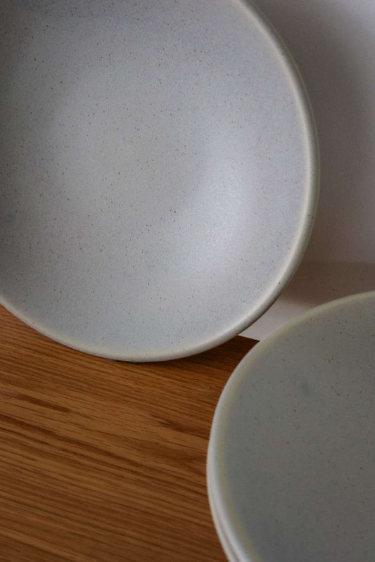 Studio Coupe 26cm Bowl - Oyster Glaze
