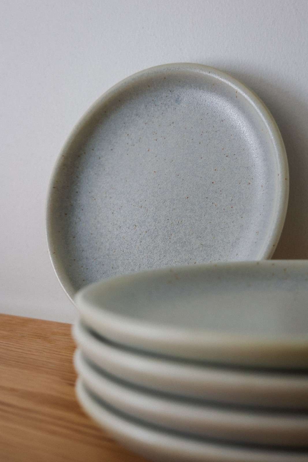 Studio Coupe 15cm Plate - Oyster Glaze