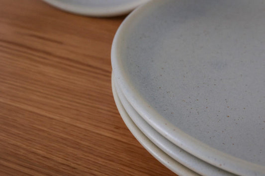 Studio Coupe 25cm Plate - Oyster Glaze