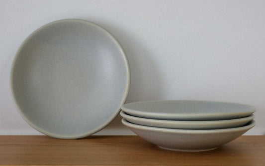 Studio Coupe 26cm Bowl - Oyster Glaze