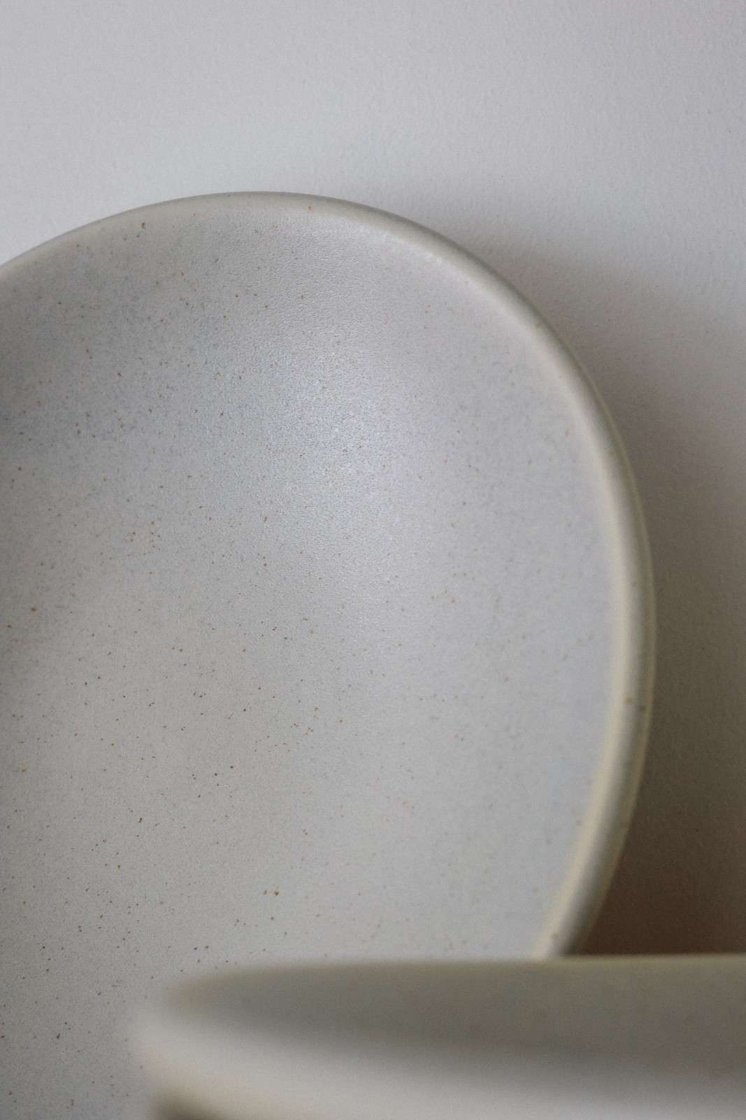Studio Coupe 26cm Bowl - Oyster Glaze