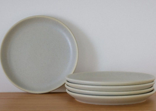 Studio Coupe 27cm Plate - Oyster Glaze