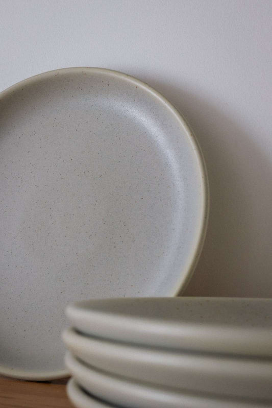 Studio Coupe 27cm Plate - Oyster Glaze