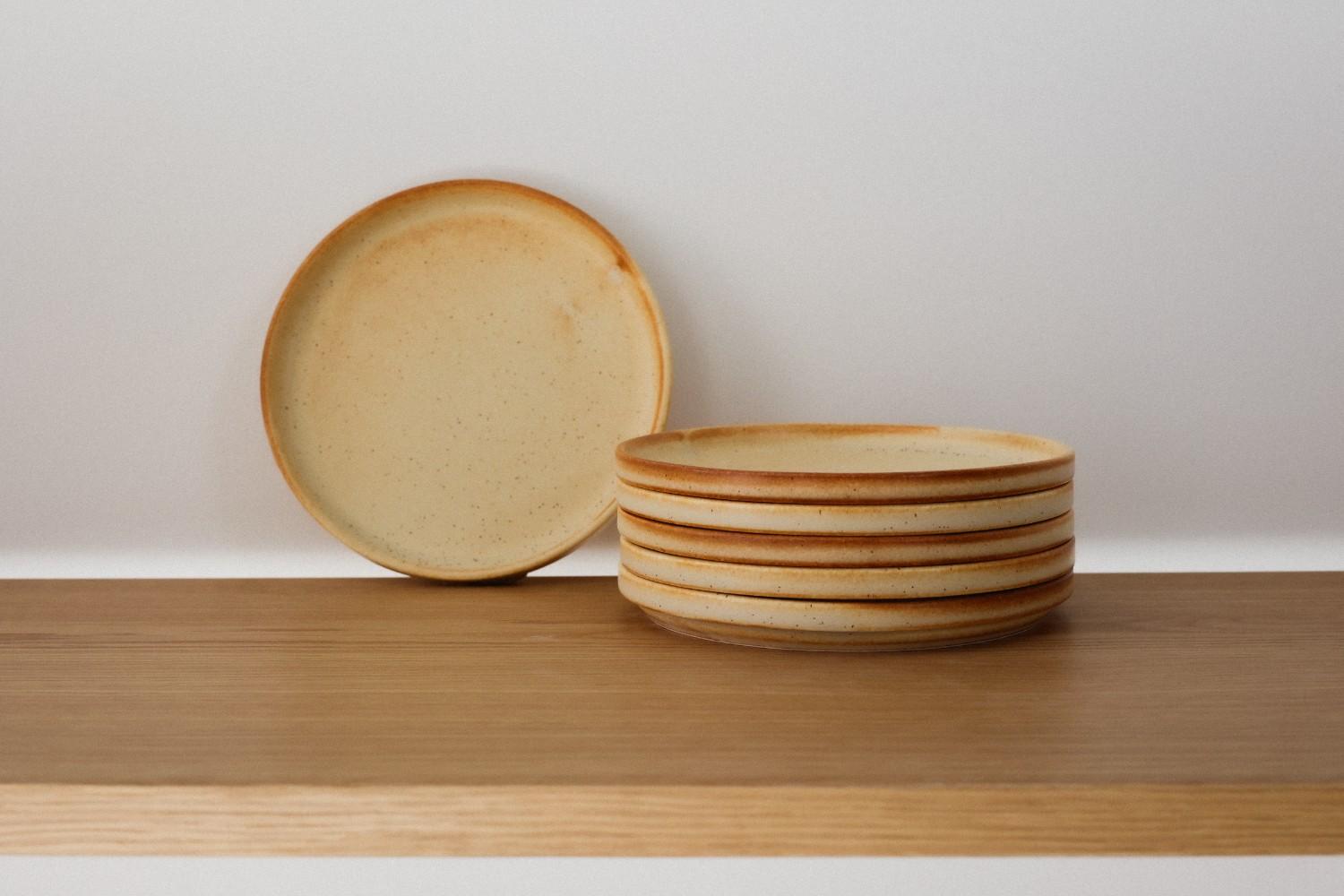 Studio Scandi 16cm Plate - Cinnamon Glaze