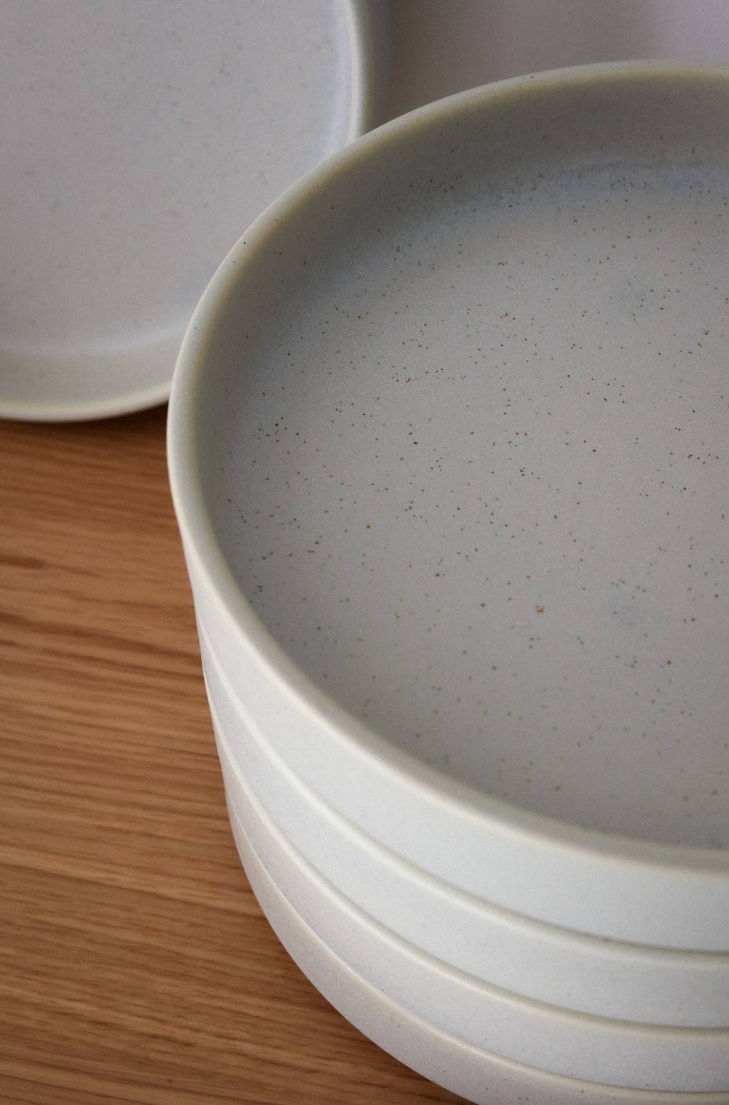 Studio Scandi 21cm Deep Plate - Oyster Glaze